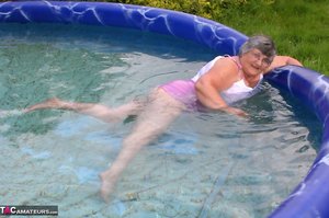 TAC Amateurs are excited to present you with a xxx photo gallery showcasing Grandma Libby xxx gallery 271729